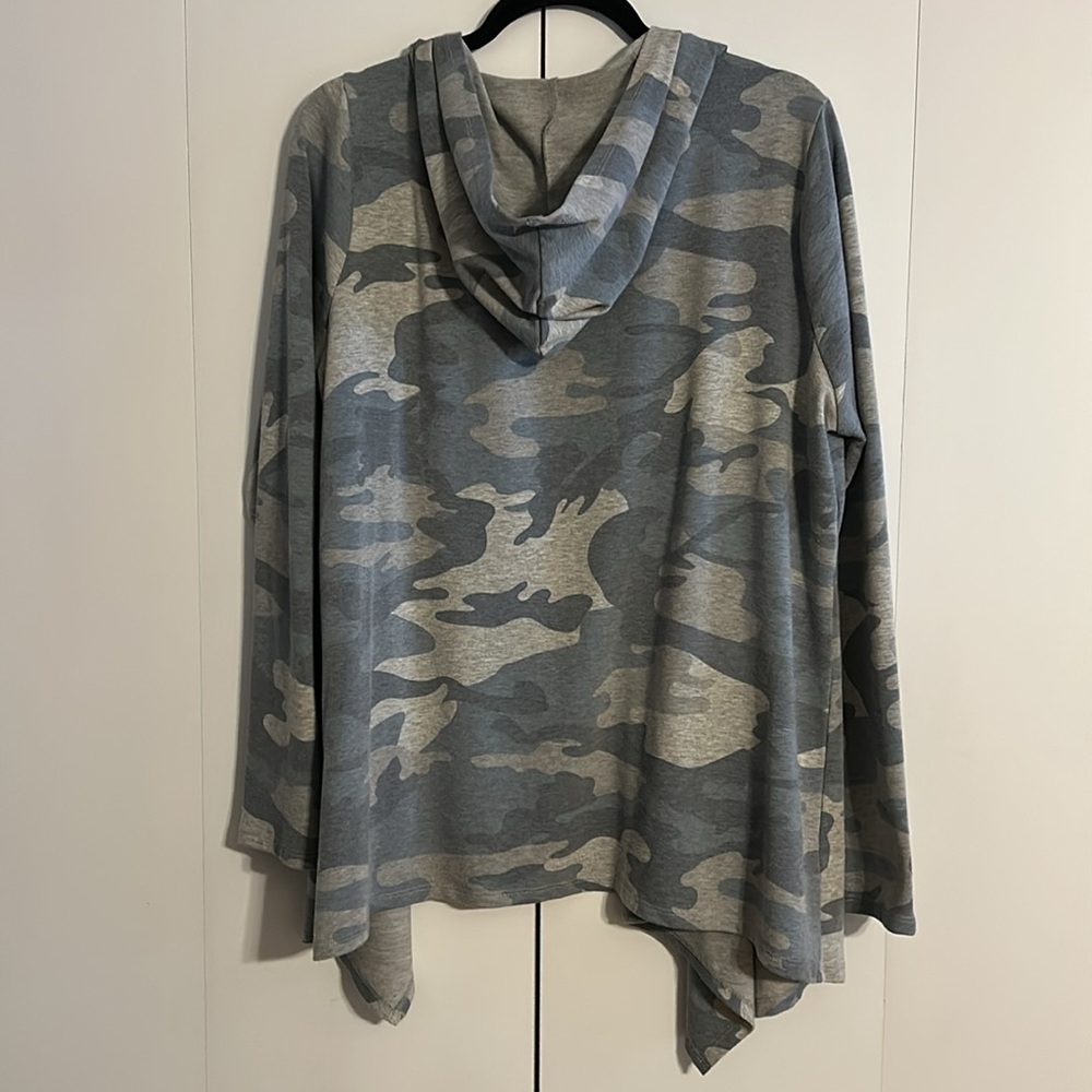 CYRUS hooded light weight hooded jacket